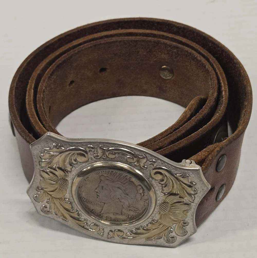 Vintage Belt Buckle w/ 1900 Morgan Silver Plated Dollar by‎ Chambers Belt Co.